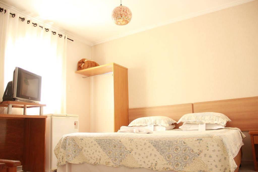 Iguassu Guest House Фос-ду-Игуасу Экстерьер фото